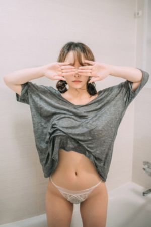 日日碰狠狠添天天爽超碰97久久_完整无删减版