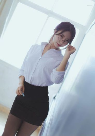 蜜桃久久av_HD免费观看视频