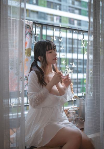 亚洲秘无码一区二区三区妃光_超清手机在线观看