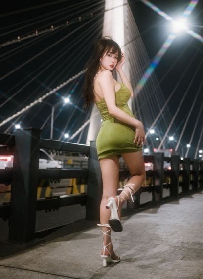 女人扒开腿让男人桶_HD高清在线