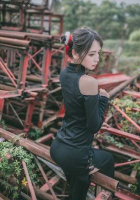 国产a精品三级_不卡在线观看